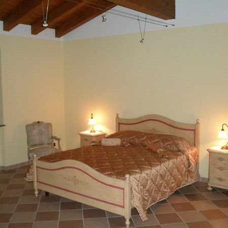 Bed And Breakfast Il Faggio Povegliano Veronese Bagian luar foto