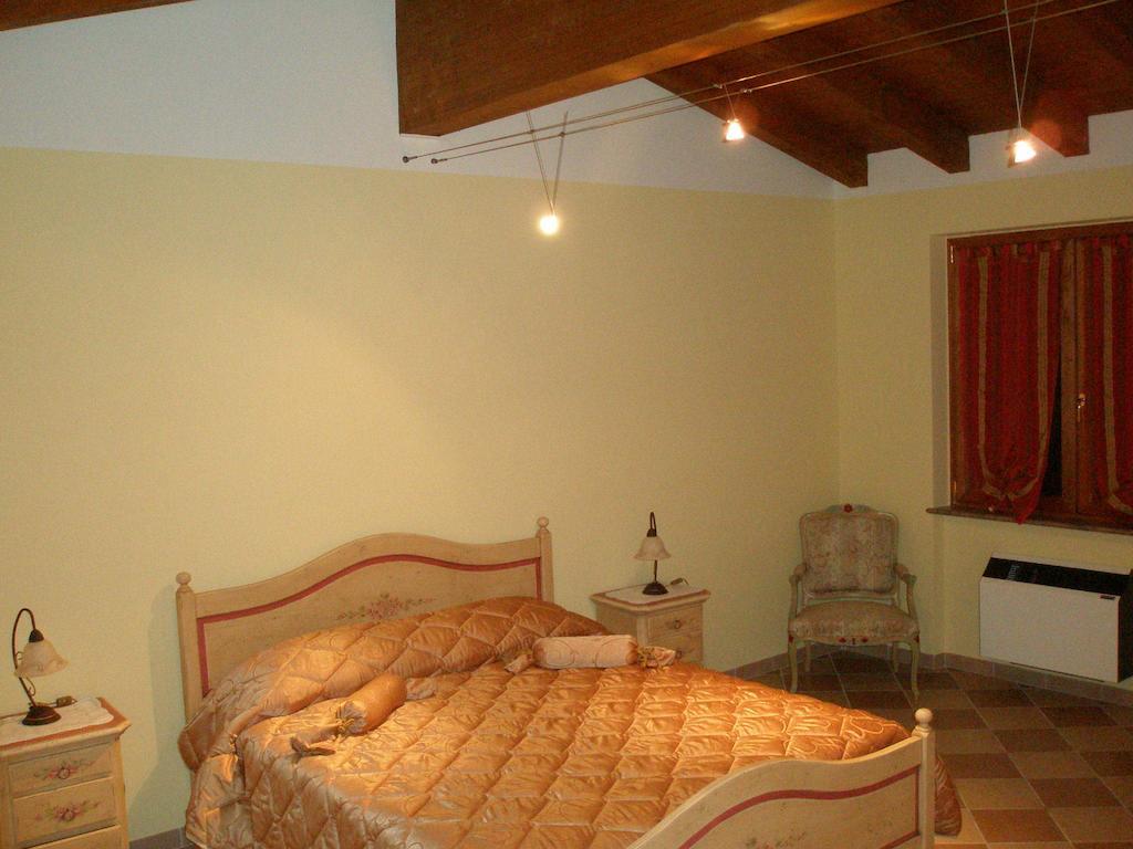 Bed And Breakfast Il Faggio Povegliano Veronese Ruang foto