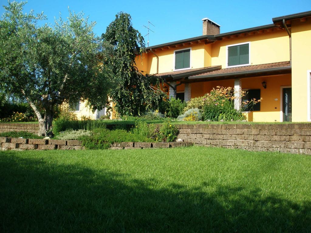 Bed And Breakfast Il Faggio Povegliano Veronese Bagian luar foto